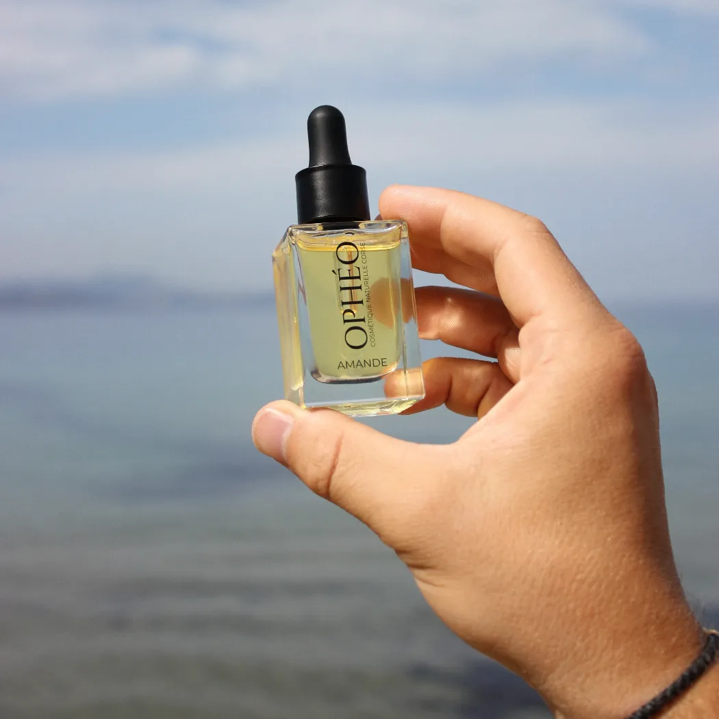 Huile Visage Amande Nourrissante - 30ml 7 Huile Visage Amande Nourrissante - 30ml – Image 7