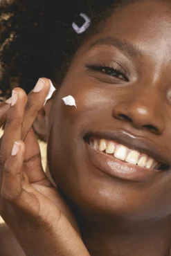 Crème Réparatrice Et Offre Du Confort à Votre Peau, Slolie -Boutique Ipheos a3dea7d91d6a3ea3f30a67c78120c446 slolie 5662