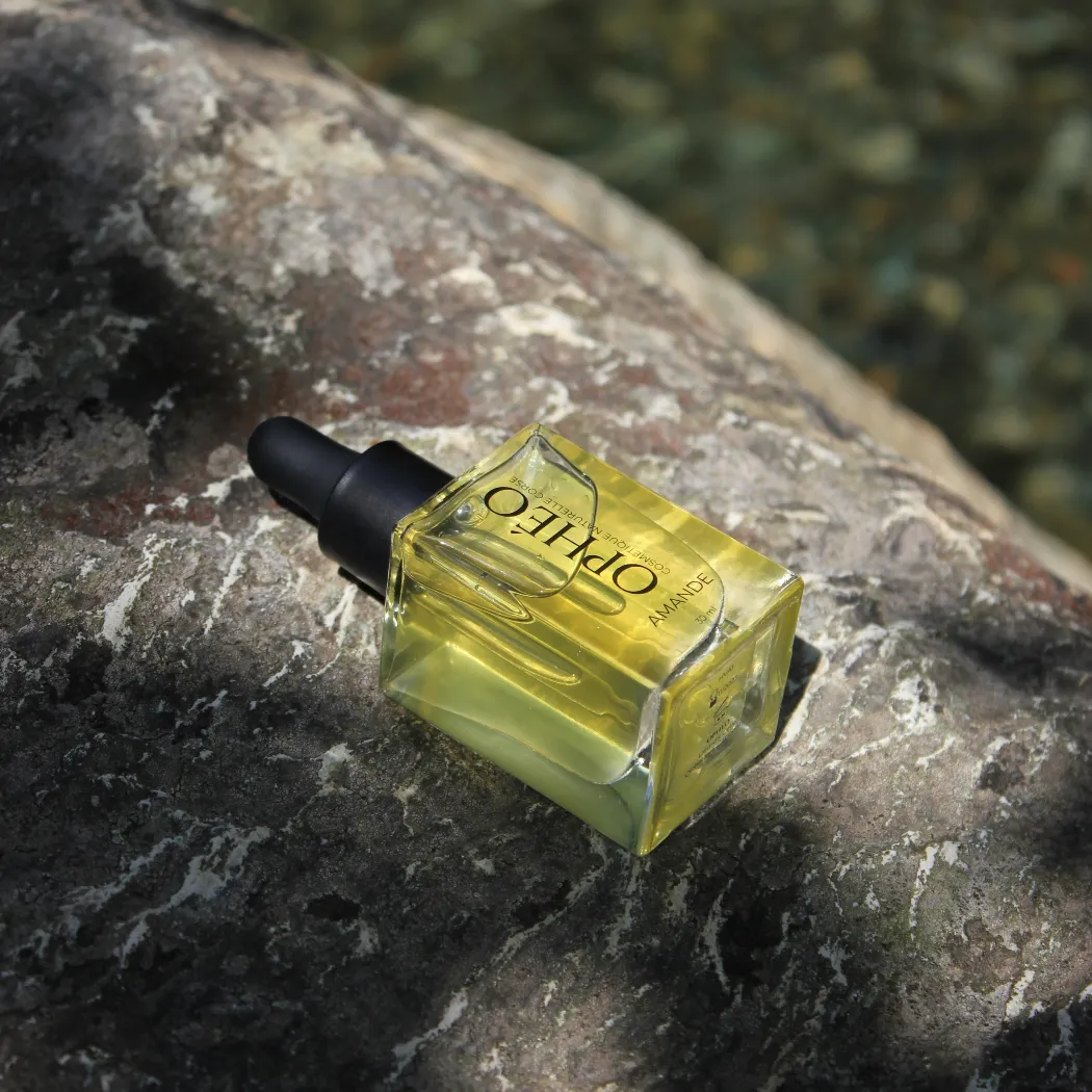 Huile Visage Amande Nourrissante - 30ml 4 Huile Visage Amande Nourrissante - 30ml – Image 4