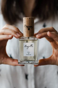 Parfum Naturel Gourmant Pour Femme "ANG'ELLE" Format 50ml -Boutique Ipheos b1c44cfd1aff26fb86fa9d3d9ab7acd0 parfum angelle 3