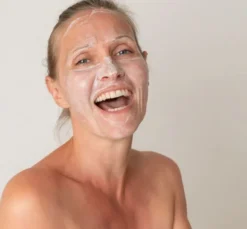 Savon Visage Bio Au Lait De Chèvre à La Noisette Sans Parfum -Boutique Ipheos c57556e94cd58c90d6bc34b413b98da7 3