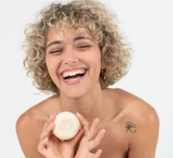 Savon Visage Bio Au Lait De Chèvre à La Noisette Sans Parfum -Boutique Ipheos ce558ba0da4a54458fef055a34eb46ef 6